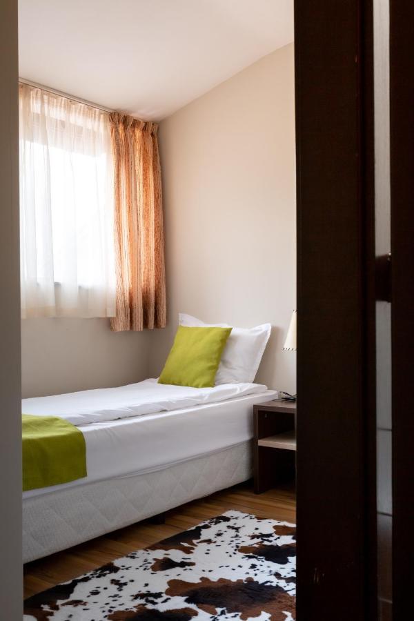 Dream Aparthotel 3*